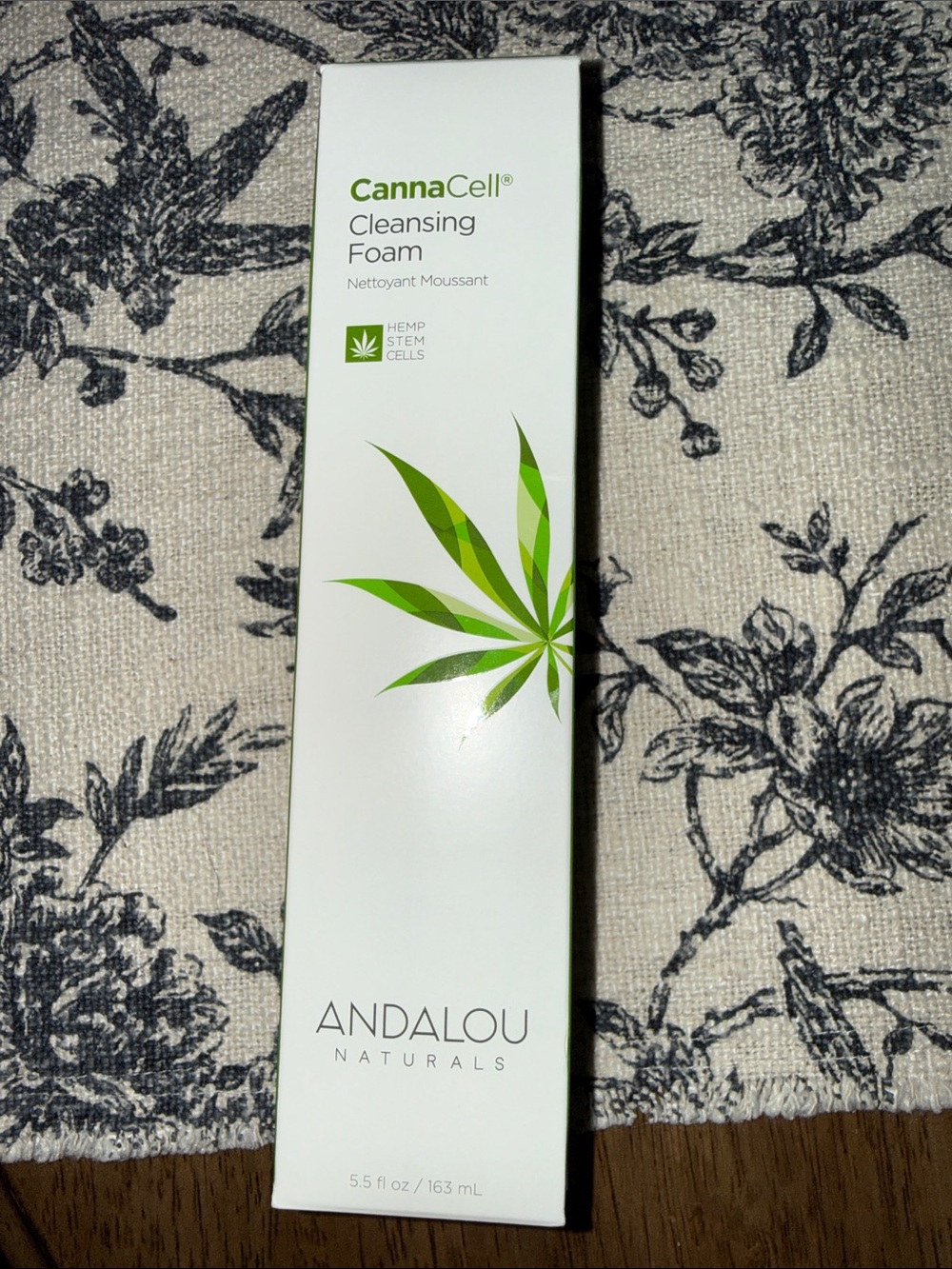 Andalou Naturals CannaCell Cleansing Foam - White & Green